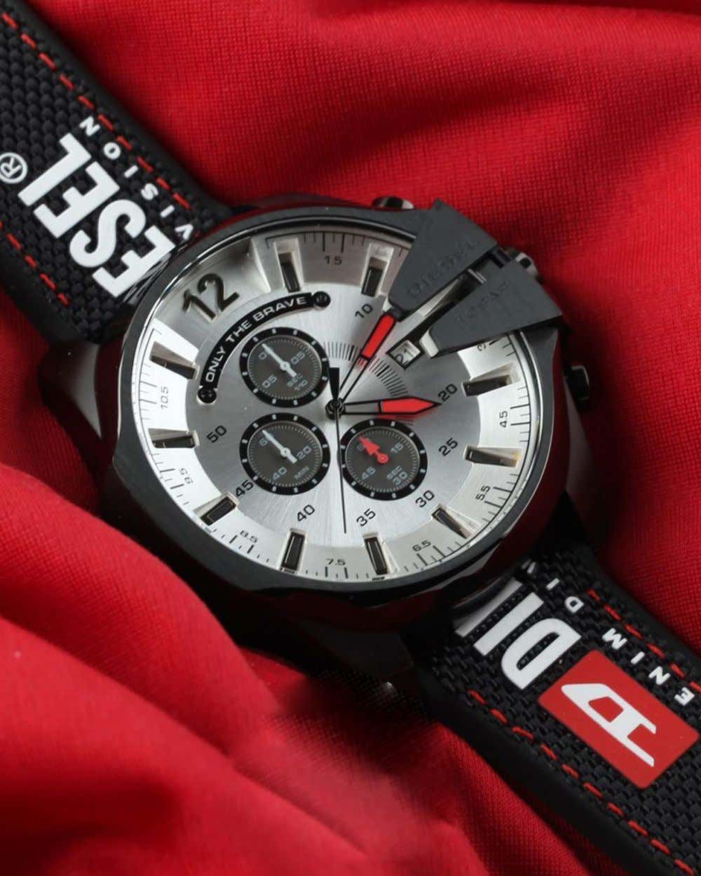 Diesel DZ4512 Mega Chief Chronograph Men's Watch – Silver Dial & Black Leather Strap